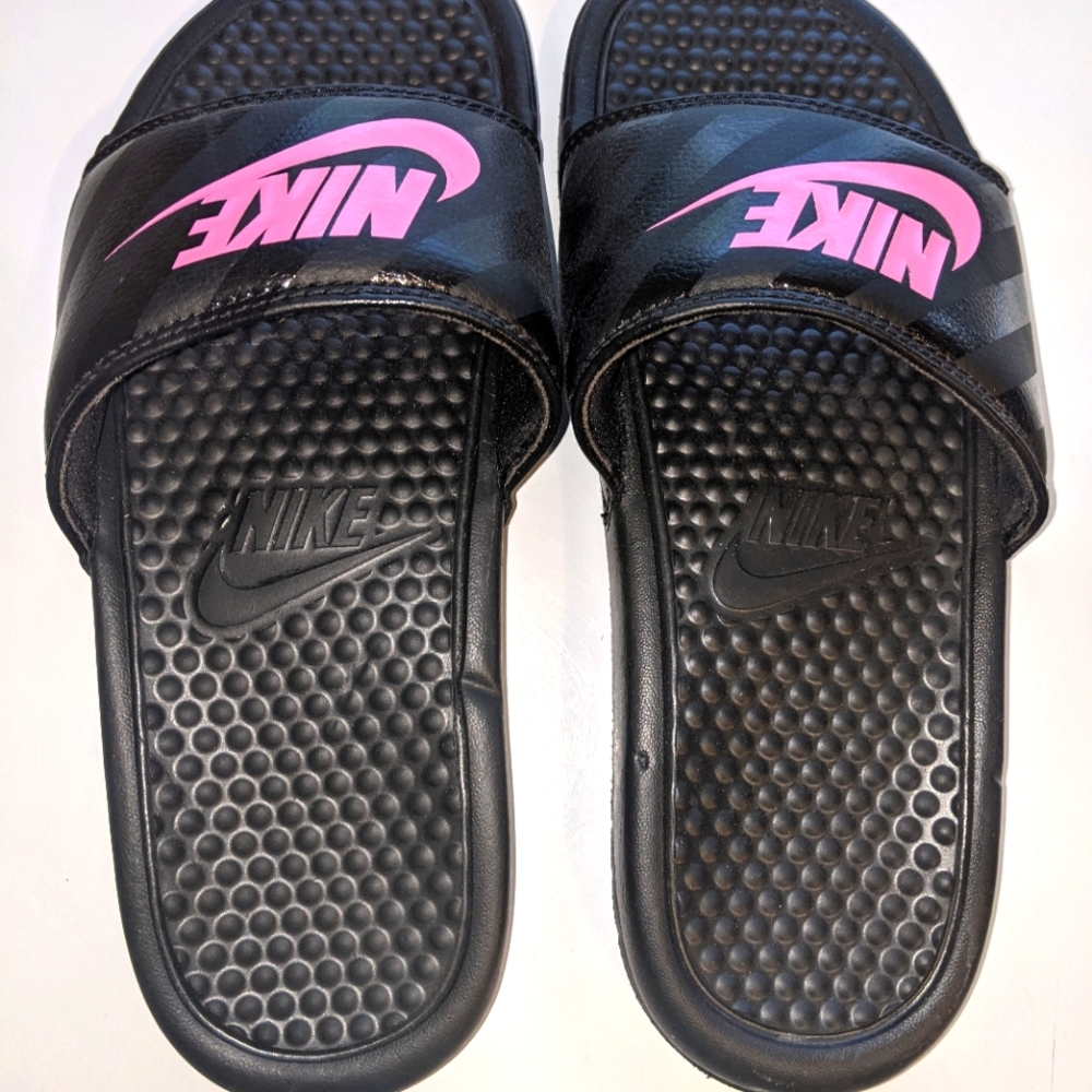 SOLD-Womens NIKE Benassi Slides-8 - Picture 2 of 3
